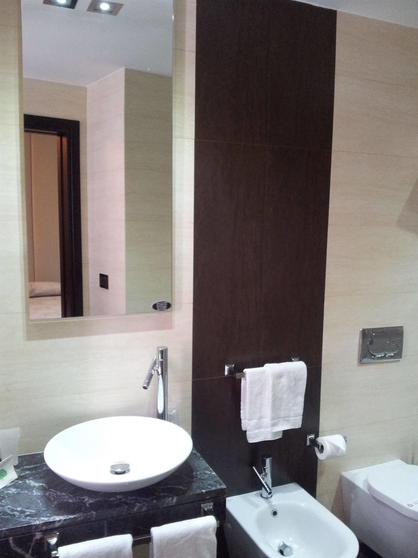 Hotel Excelsior Ла-Маддалена Экстерьер фото